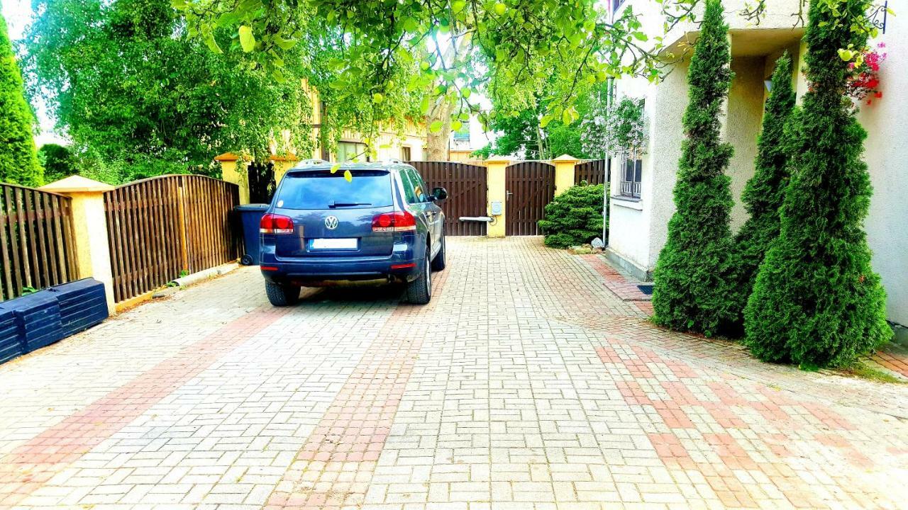 Вилла Svetes House - Garden & Bbq & Parking Лиепая Экстерьер фото